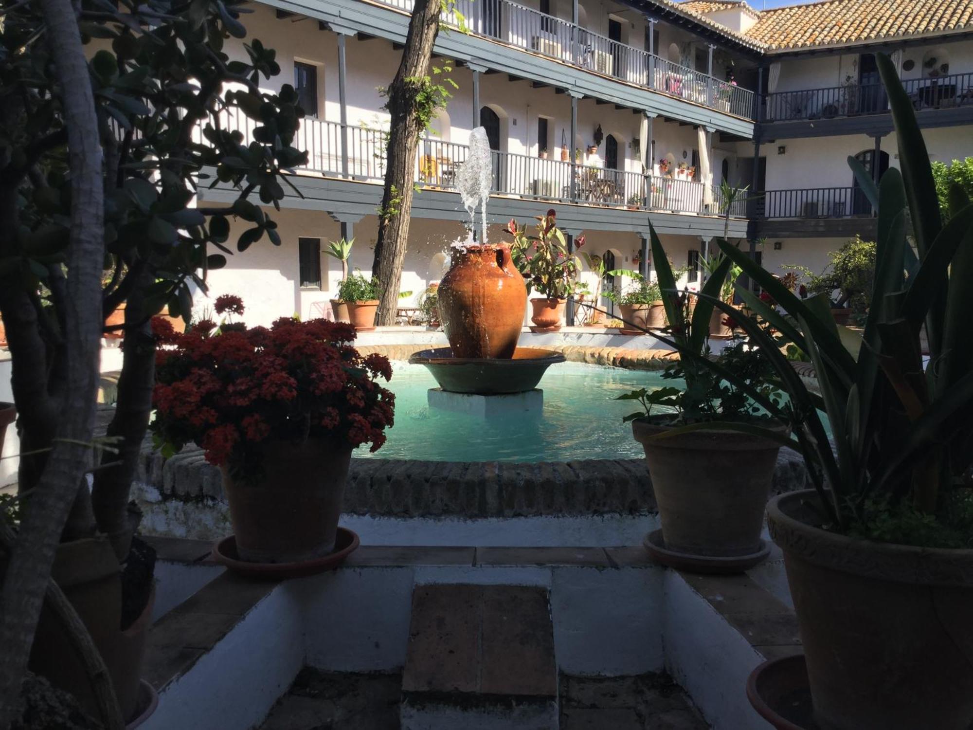 Апартаменты Andalusian Courtyard Севилья Экстерьер фото
